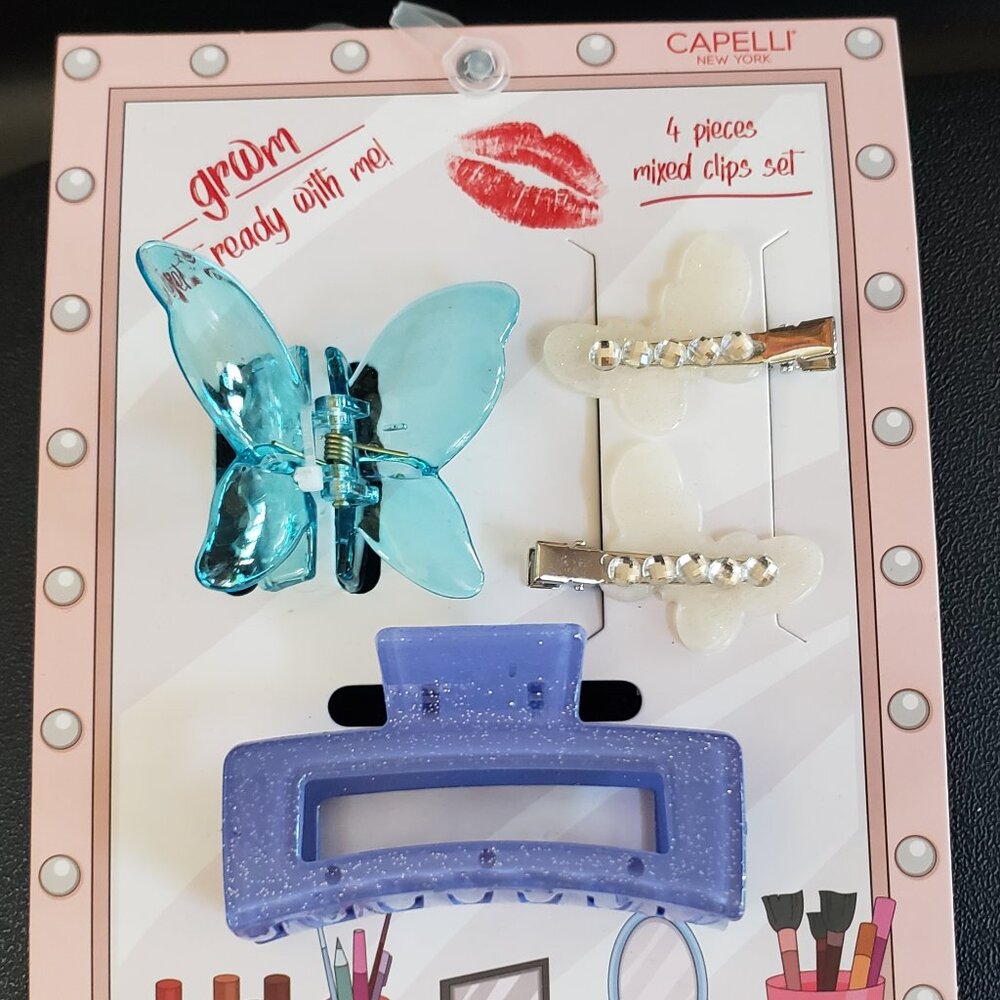 Capelli Hair Clip Set - 4 Pieces -  BRAND NEW ON CARD